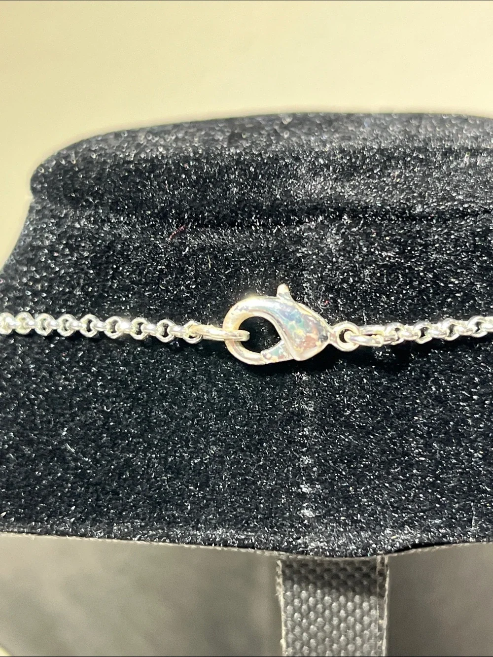 Vintage Mother of Pearl (MOP) Flower Pendant Necklace